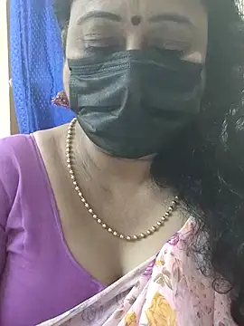 Snapshot of rekha_naier chatting on 18, 9, 2025 rekha naier online show from 18, 9, 2025