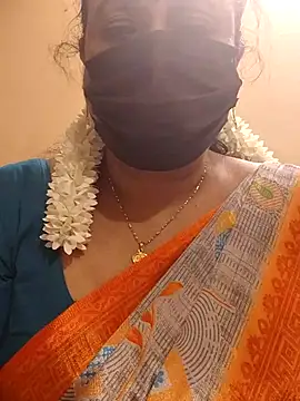 Snapshot of rekha_naier chatting on 4, 7, 2026 rekha naier online show from 4, 7, 2026