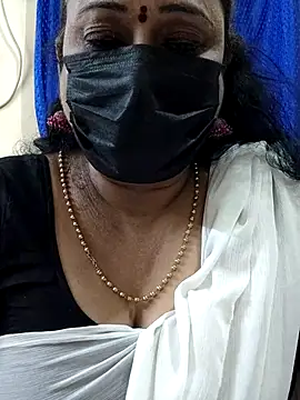 Snapshot of rekha_naier chatting on 25, 11, 2025 rekha naier online show from 25, 11, 2025