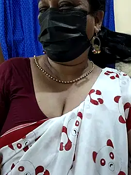 Snapshot of rekha_naier chatting on 24, 9, 2025 rekha naier online show from 24, 9, 2025