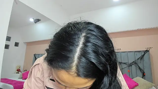 Snapshot of Giselle_Roldan chatting on 15, 10, 2025 Giselle Roldan online show from 15, 10, 2025