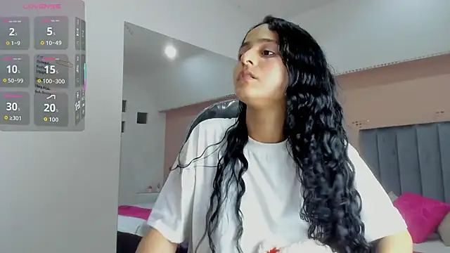 Snapshot of Giselle_Roldan chatting on 15, 11, 2025 Giselle Roldan online show from 15, 11, 2025