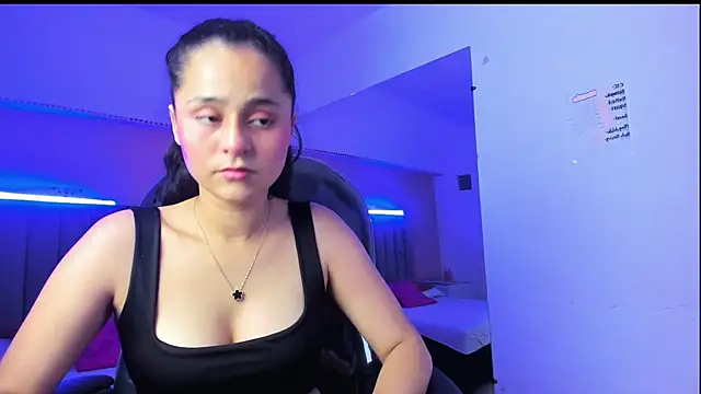 Giselle Roldan online show from 23, 5, 2026