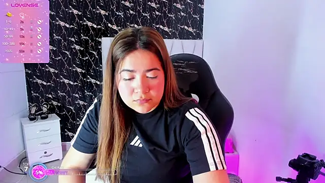 jisoo   online show from 14, 3, 2025