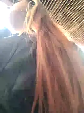 Snapshot of SarahXRusso chatting on 8, 1, 2025 SarahXRusso online show from 8, 1, 2025