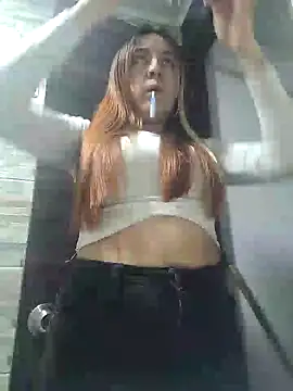 Snapshot of SarahXRusso chatting on 31, 1, 2025 SarahXRusso online show from 31, 1, 2025