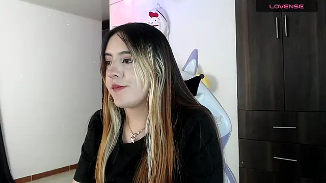 Snapshot of SarahXRusso chatting on 7, 2, 2025 SarahXRusso online show from 7, 2, 2025