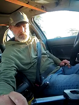 Snapshot of DatingProfile_USA_43_str8 chatting on 5, 10, 2025 DatingProfile USA 43 str8 online show from 5, 10, 2025