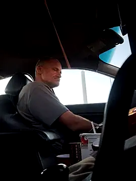 Snapshot of DatingProfile_USA_43_str8 chatting on 29, 11, 2025 DatingProfile USA 43 str8 online show from 29, 11, 2025