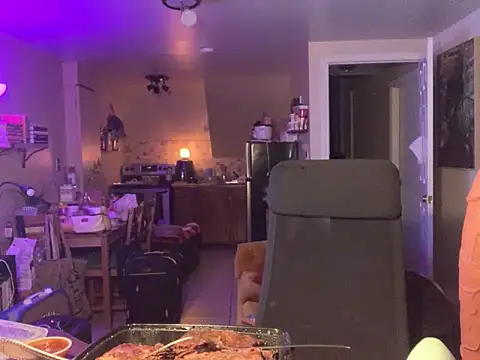 BigKittyRaven online show from 13, 12, 2024