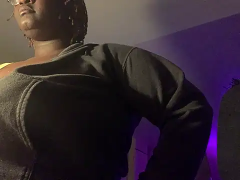 BigKittyRaven online show from 11, 3, 2025