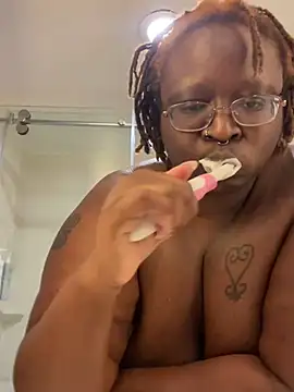 BigKittyRaven online show from 14, 12, 2024