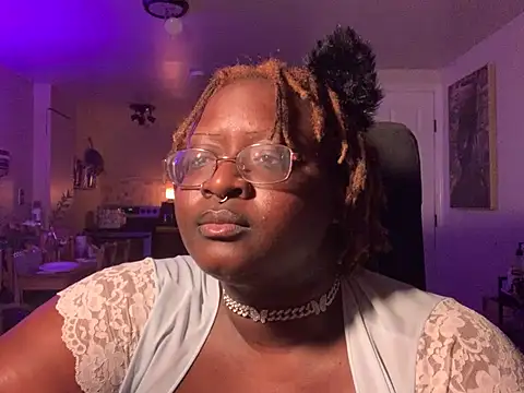 BigKittyRaven online show from 10, 12, 2024