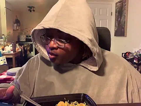 BigKittyRaven online show from 23, 12, 2024