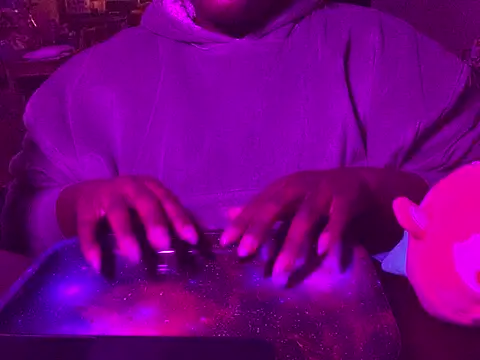 BigKittyRaven online show from 9, 12, 2024