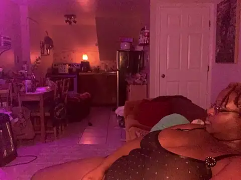 BigKittyRaven online show from 11, 12, 2024