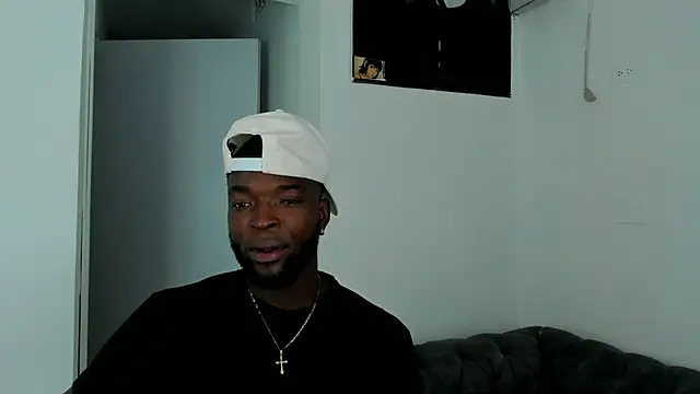 Snapshot of Dylan_Taylor chatting on 11, 9, 2025 Dylan Taylor online show from 11, 9, 2025