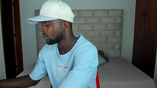 Snapshot of Dylan_Taylor chatting on 7, 11, 2025 Dylan Taylor online show from 7, 11, 2025