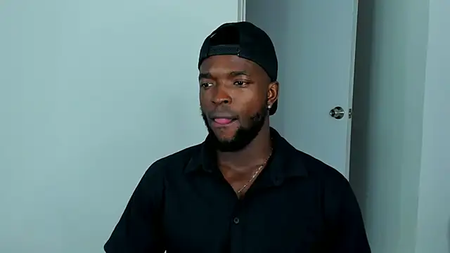 Snapshot of Dylan_Taylor chatting on 15, 9, 2025 Dylan Taylor online show from 15, 9, 2025