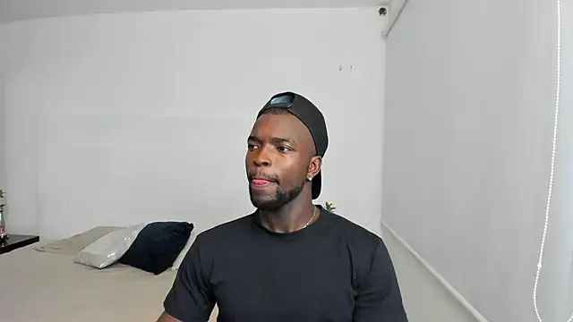 Snapshot of Dylan_Taylor chatting on 10, 3, 2025 Dylan Taylor online show from 10, 3, 2025