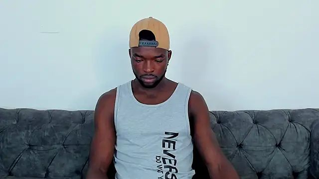 Snapshot of Dylan_Taylor chatting on 28, 10, 2025 Dylan Taylor online show from 28, 10, 2025