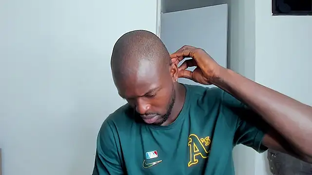 Dylan Taylor online show from 4, 4, 2026