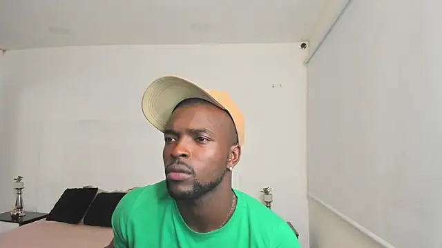 Snapshot of Dylan_Taylor chatting on 5, 3, 2025 Dylan Taylor online show from 5, 3, 2025