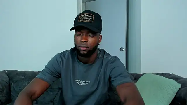 Snapshot of Dylan_Taylor chatting on 26, 9, 2025 Dylan Taylor online show from 26, 9, 2025