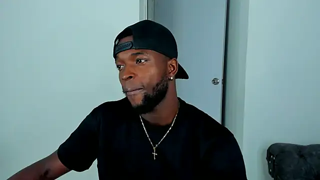 Snapshot of Dylan_Taylor chatting on 28, 9, 2025 Dylan Taylor online show from 28, 9, 2025