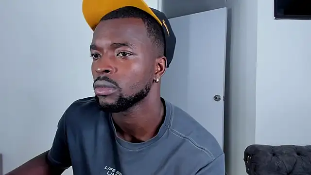 Snapshot of Dylan_Taylor chatting on 27, 11, 2025 Dylan Taylor online show from 27, 11, 2025