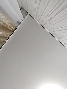 Lorrain Dorrie online show from 27, 11, 2025