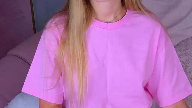 BeatriceEsmont online show from 13, 10, 2025