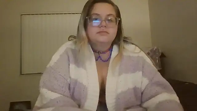 HoneyBear19 online show from 24, 2, 2025