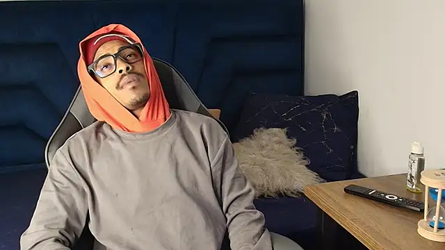 Bigote Big0357 online show from 26, 9, 2025