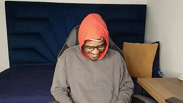 Bigote Big0357 online show from 30, 9, 2025