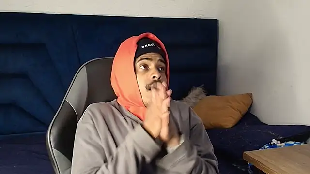 Bigote Big0357 online show from 28, 9, 2025