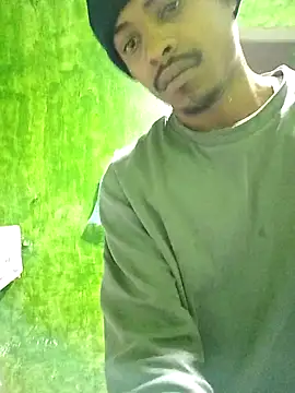 Bigote Big0357 online show from 15, 12, 2025