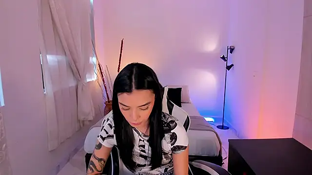 AnabelWolf online show from 14, 10, 2025