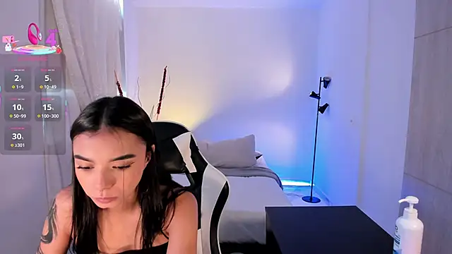 AnabelWolf online show from 24, 9, 2025