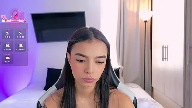 AnabelWolf online show from 2, 10, 2025