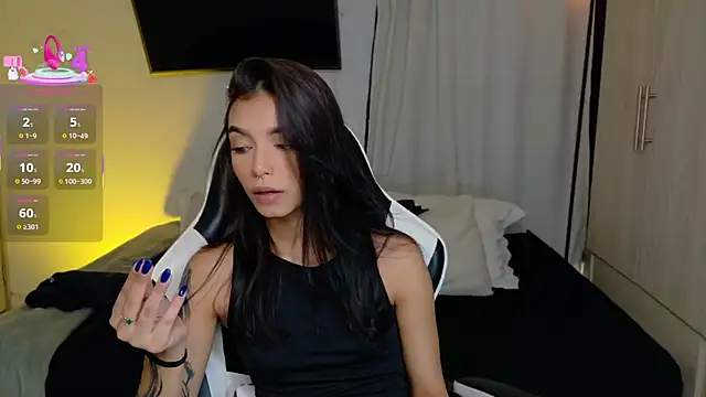 AnabelWolf online show from 12, 9, 2025