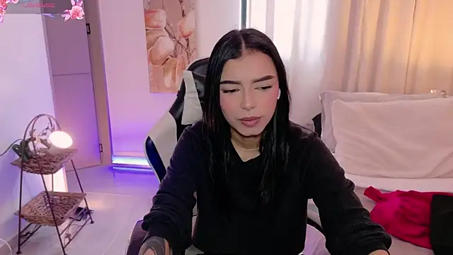 AnabelWolf online show from 12, 6, 2026