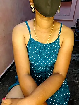 Snapshot of Tamil_Shalini_Lustyy chatting on 24, 10, 2025 Tamil Shalini Lustyy online show from 24, 10, 2025