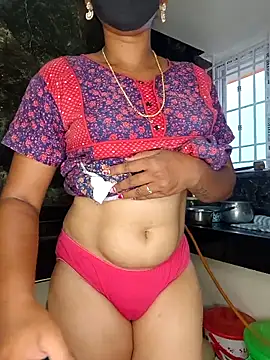 Snapshot of Tamil_Shalini_Lustyy chatting on 18, 11, 2025 Tamil Shalini Lustyy online show from 18, 11, 2025