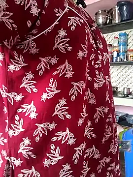 Snapshot of Tamil_Shalini_Lustyy chatting on 10, 9, 2025 Tamil Shalini Lustyy online show from 10, 9, 2025