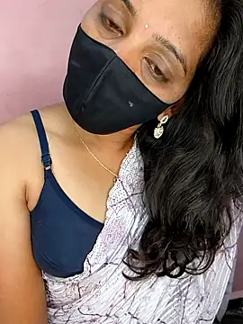 Snapshot of Tamil_Shalini_Lustyy chatting on 10, 10, 2025 Tamil Shalini Lustyy online show from 10, 10, 2025