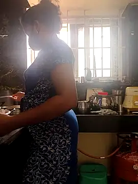 Tamil Shalini Lustyy online show from 16, 1, 2026