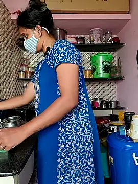 Snapshot of Tamil_Shalini_Lustyy chatting on 16, 9, 2025 Tamil Shalini Lustyy online show from 16, 9, 2025