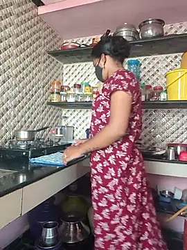 Snapshot of Tamil_Shalini_Lustyy chatting on 23, 10, 2025 Tamil Shalini Lustyy online show from 23, 10, 2025