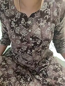 Snapshot of Tamil_Shalini_Lustyy chatting on 2, 12, 2025 Tamil Shalini Lustyy online show from 2, 12, 2025